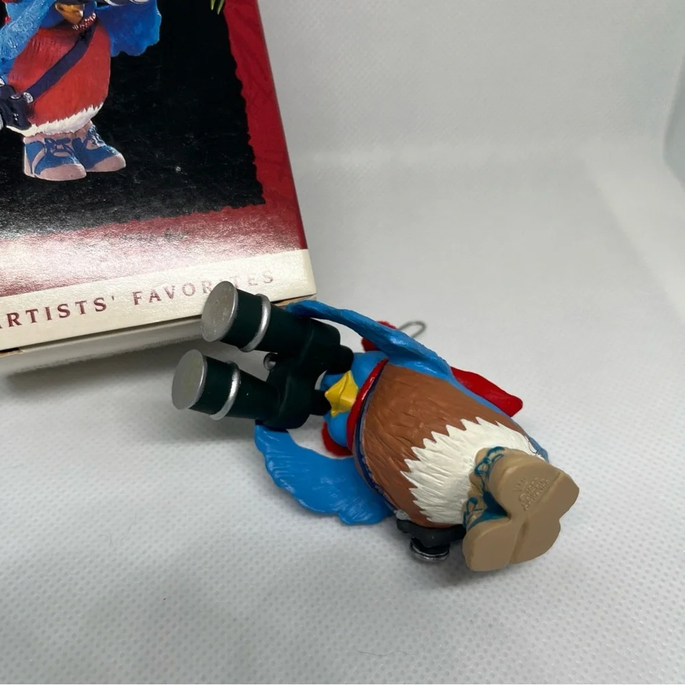 Hallmark 1993 Keepsake Ornament Bird‎ Watcher